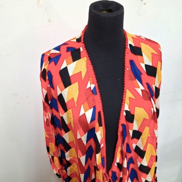 NEW! Curations Printed Topper/Cardigan - Picture 5 of 7